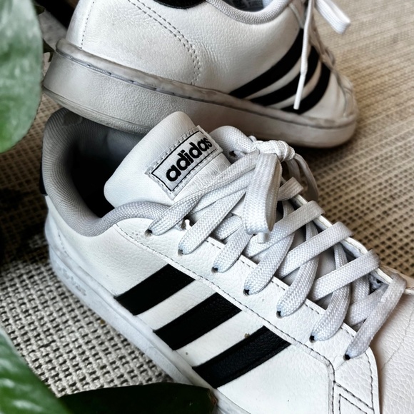 Adidas Women's Grand Court 2.0 – White & Black – US 6.5(W) - Picture 3 of 12